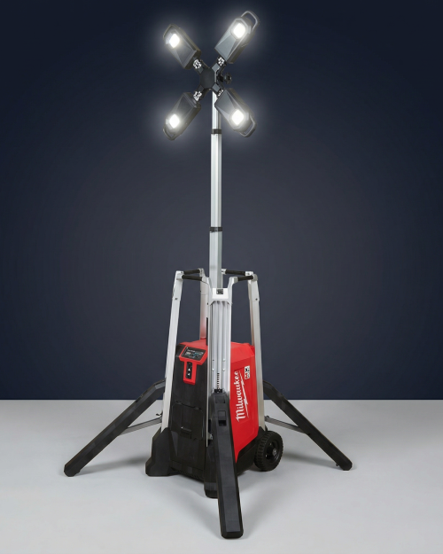 Milwaukee MX FUEL 3.1m LED lighting tower fully extended on studio background – cordless site light for hire