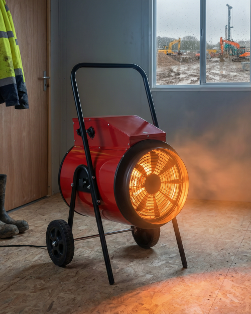 15kW industrial fan heater heating a construction site welfare cabin
